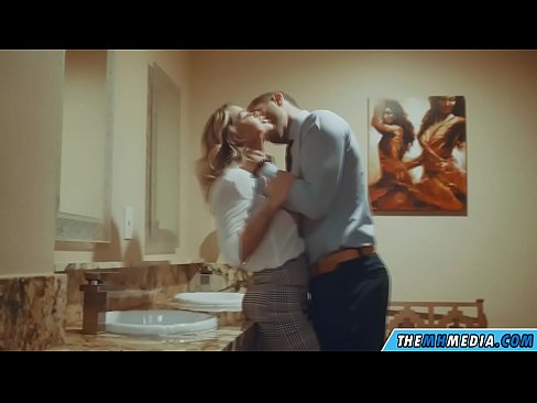 ❤️ Ke hoʻowalewale ʻia ʻoe e kahi blonde busty i kahi lumi hoʻomaha ākea ❤️❌ Just porn ma haw.fullpornercom.ru ﹏